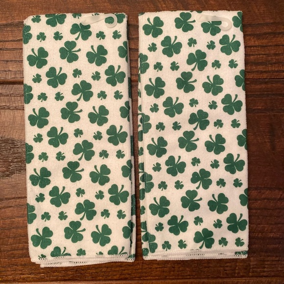 St. Patricks Day Shamrock Bundle, Shamrock Kitchen Towels & Tier Tray Decor - Picture 4 of 16